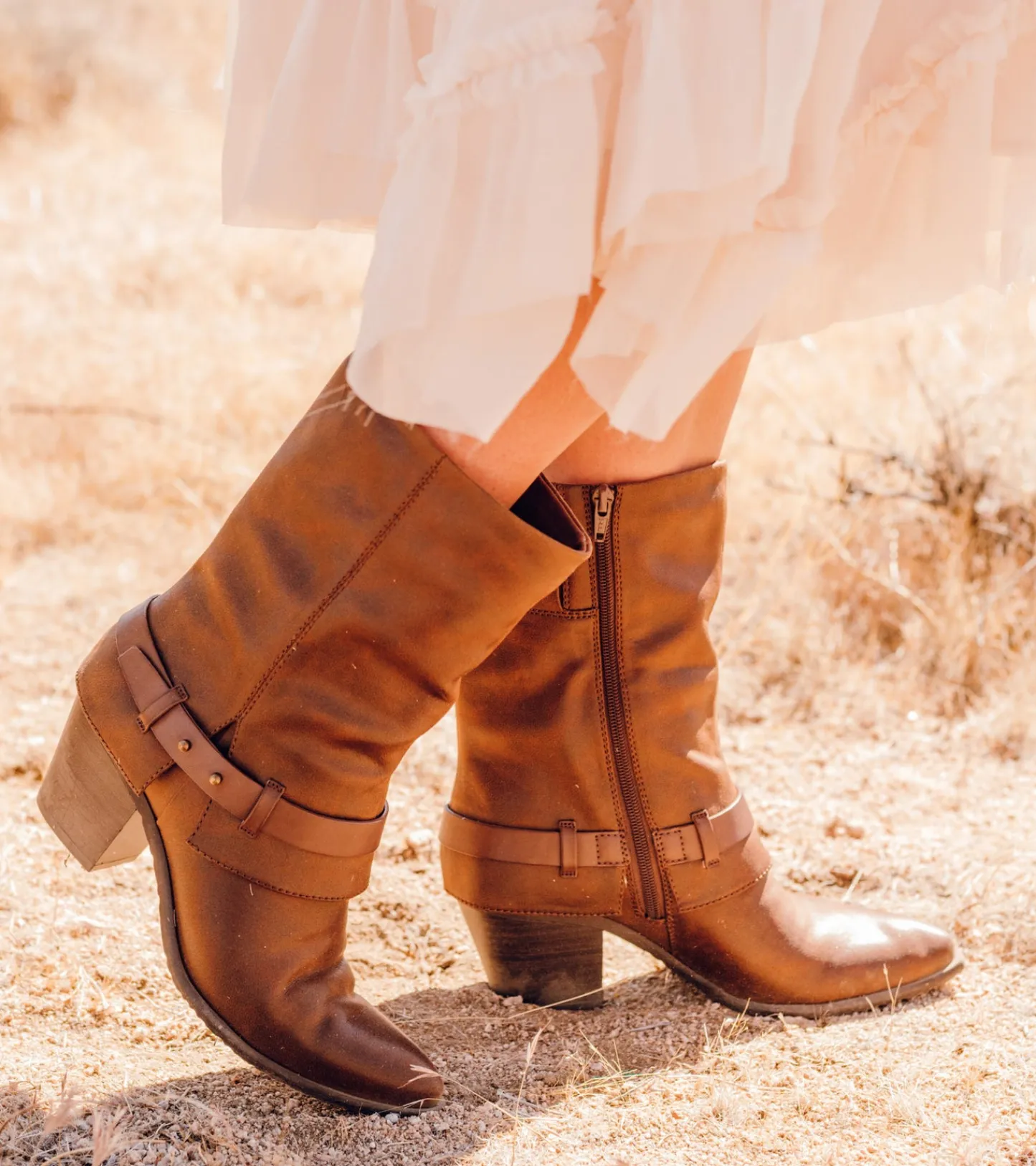 Baretraps Knee High Boots^Yamura Midi Boot BrushBrown
